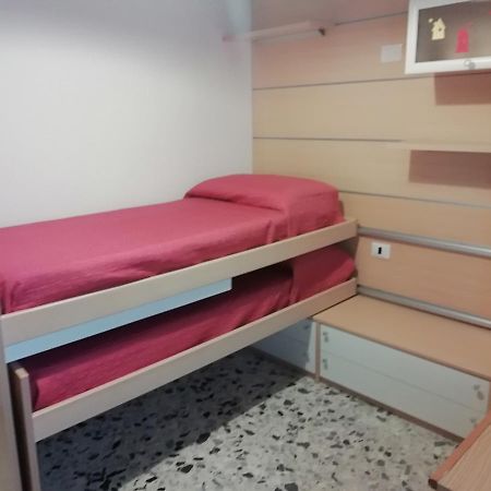 Casa Vacanze La Rosa Bianca San Benedetto del Tronto Exterior foto